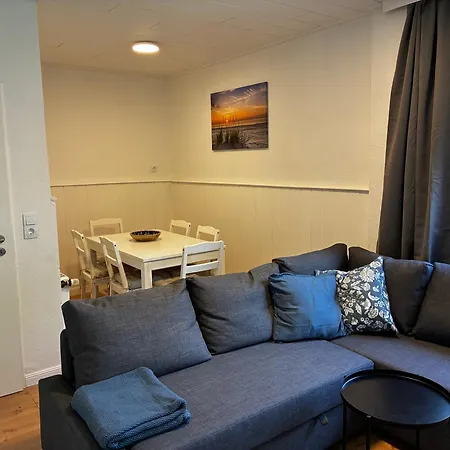 Vier Nordlichter Erdgeschosswohnung Mit Terrasse Und Garten Appartamento Esens