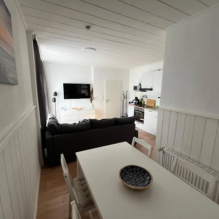 Vier Nordlichter Erdgeschosswohnung Mit Terrasse Und Garten Bensersiel